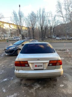 Седан Nissan Sunny 1996 года, 160000 рублей, Омск