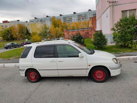  Toyota Raum 1999 , 230000 , 