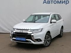 SUV или внедорожник Mitsubishi Outlander 2022 года, 2999900 рублей, Москва