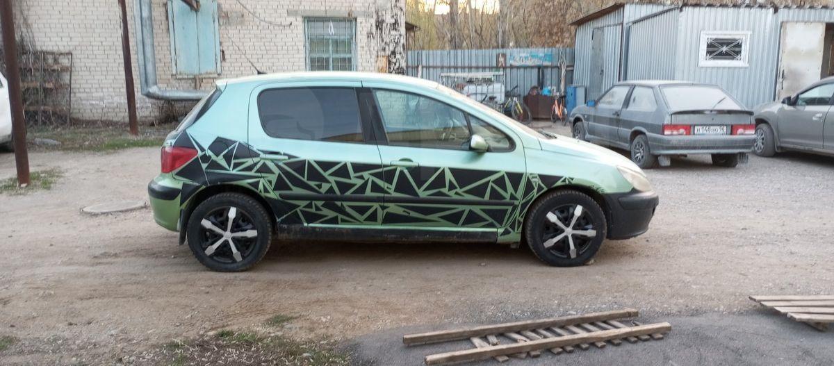 Продажа Пежо 307 2002 в Богдановиче, 1.6л., хэтчбек 5 дв., МКПП, 1.6 MT ...