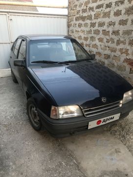 Универсал Opel Kadett 1989 года, 200000 рублей, Симферополь