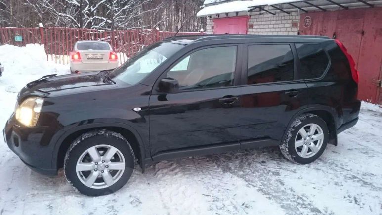 SUV   Nissan X-Trail 2010 , 700000 , ٸ