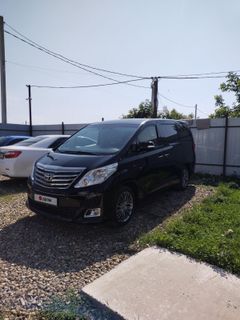 Минивэн или однообъемник Toyota Alphard 2011 года, 3000000 рублей, Краснодар