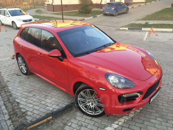 SUV   Porsche Cayenne 2012 , 2200000 , 