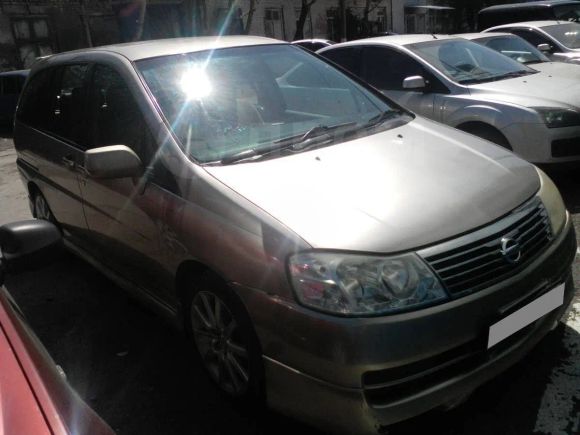    Nissan Prairie 2002 , 260000 , 