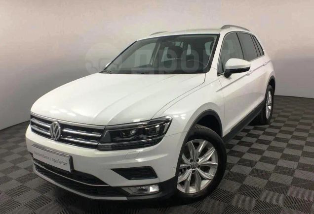 SUV   Volkswagen Tiguan 2016 , 1050000 , 