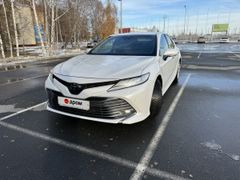 Седан Toyota Camry 2020 года, 3700000 рублей, Тюмень