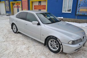 BMW 5-Series 2002 , 439000 , 