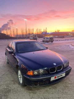 Седан BMW 5-Series 1999 года, 340000 рублей, Новосибирск