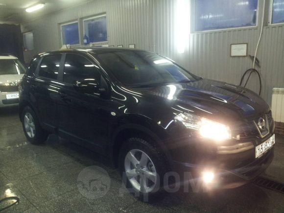 SUV   Nissan Qashqai 2013 , 900000 , 