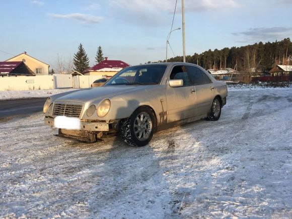  Mercedes-Benz E-Class 1997 , 188000 , 