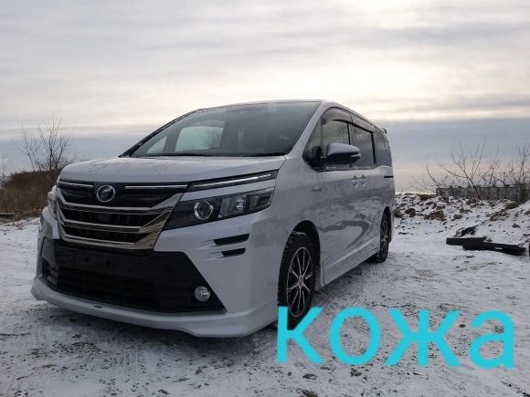    Toyota Voxy 2017 , 1430000 , 