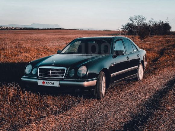  Mercedes-Benz E-Class 1999 , 250000 , 