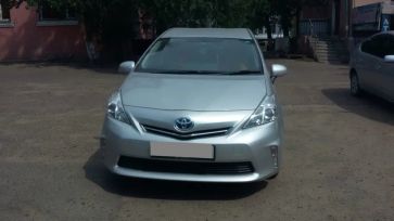  Toyota Prius Alpha 2012 , 865000 , -