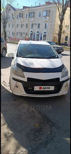 Лифтбек Toyota Prius 2010 года, 900000 рублей, Новосибирск