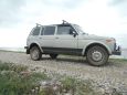 SUV    4x4 2121  2002 , 130000 , 