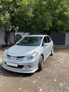 Седан Nissan Tiida 2013 года, 790000 рублей, Каменск-Уральский