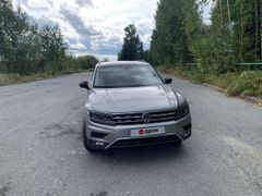 SUV или внедорожник Volkswagen Tiguan 2020 года, 3300000 рублей, Ханты-Мансийск
