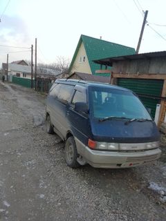 Минивэн или однообъемник Nissan Largo 1991 года, 185000 рублей, Новоалтайск