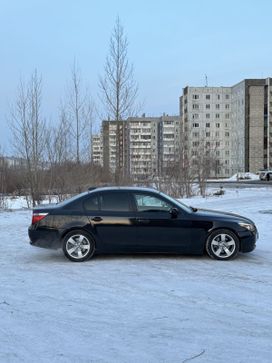 Седан BMW 5-Series 2004 года, 900000 рублей, Красноярск