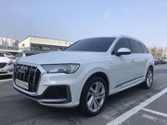 SUV или внедорожник Audi Q7 2020 года, 6700000 рублей, Москва