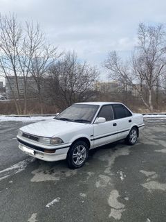 Седан Toyota Corolla 1988 года, 140000 рублей, Большой Камень