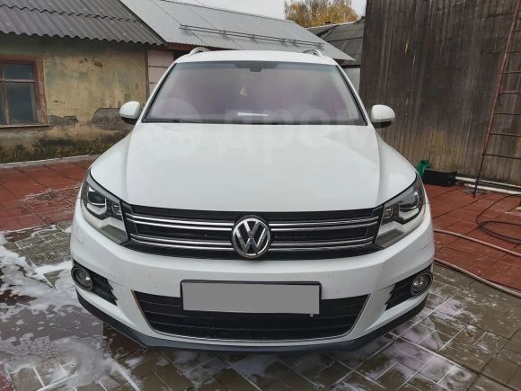 SUV   Volkswagen Tiguan 2014 , 950000 , ٸ