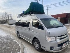 Минивэн или однообъемник Toyota Hiace 2015 года, 2235000 рублей, Иркутск