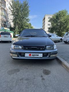 Универсал Toyota Caldina 1993 года, 250000 рублей, Хабаровск