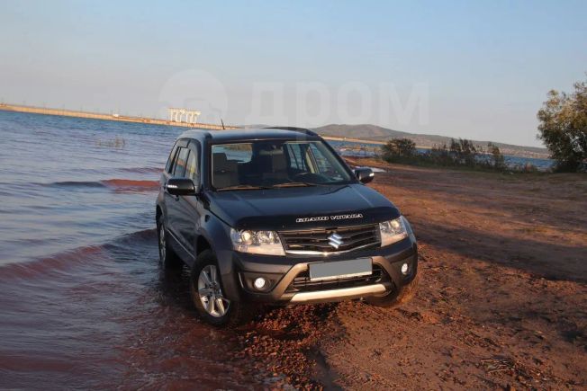 SUV   Suzuki Grand Vitara 2013 , 890000 , 