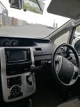    Toyota Noah 2012 , 1200000 , 