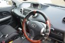  Toyota ist 2002 , 330000 , 