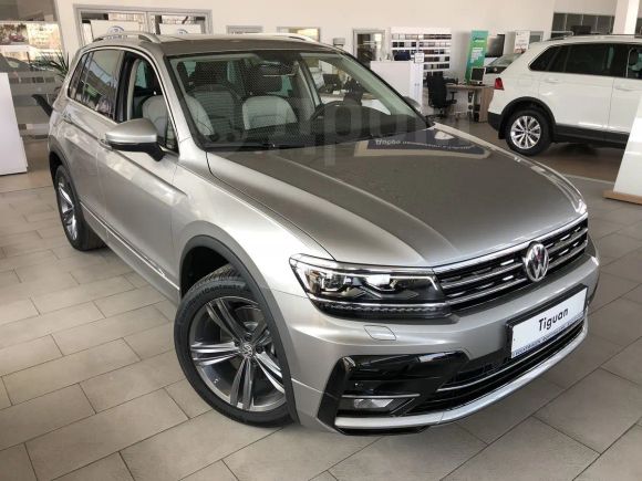 SUV   Volkswagen Tiguan 2019 , 2864900 , 