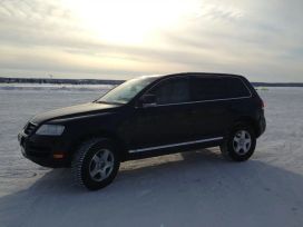 SUV   Volkswagen Touareg 2004 , 820000 , 