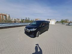 Минивэн или однообъемник Honda Stepwgn 2019 года, 2450000 рублей, Екатеринбург