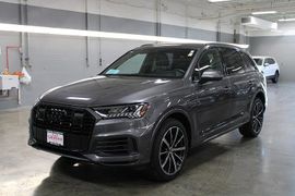 SUV или внедорожник Audi Q7 2022 года, 9300000 рублей, Владивосток