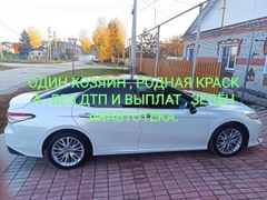 Седан Toyota Camry 2020 года, 3499999 рублей, Новосибирск
