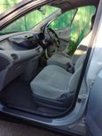    Nissan Tino 2001 , 250000 , 