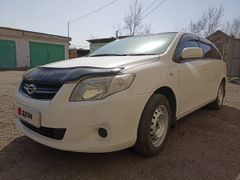 Универсал Toyota Corolla Fielder 2011 года, 1000000 рублей, Усть-Абакан