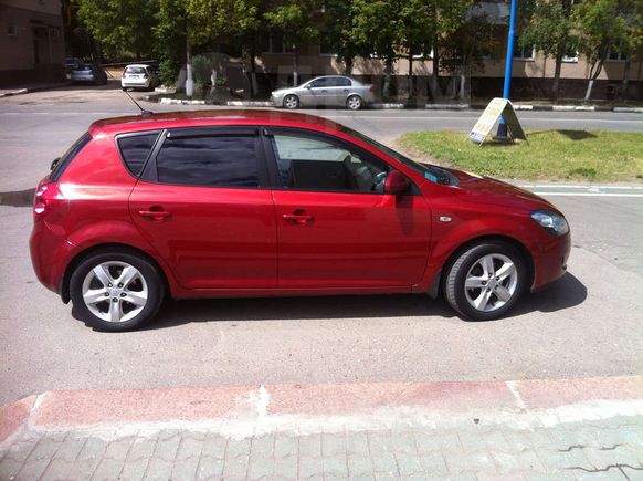  Kia Ceed 2008 , 375000 , 