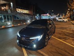 Седан Toyota Corolla 2019 года, 1820000 рублей, Владивосток