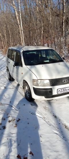 Универсал Toyota Probox 2002 года, 400000 рублей, Владивосток