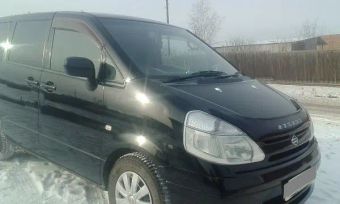    Nissan Serena 2000 , 300000 , 