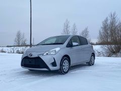 Хэтчбек Toyota Vitz 2017 года, 1230000 рублей, Тюмень