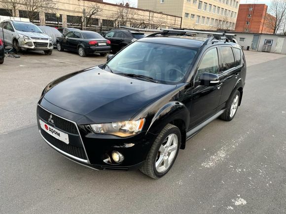 SUV   Mitsubishi Outlander 2011 , 740000 , -