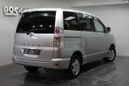    Toyota Voxy 2002 , 720000 , 