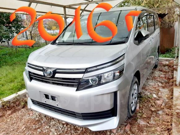    Toyota Voxy 2016 , 1195000 ,  