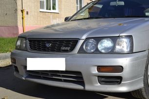  Nissan Bluebird 2000 , 175000 , 