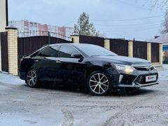 Седан Toyota Camry 2017 года, 2700000 рублей, Тюмень