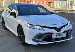 Седан Toyota Camry 2018 года, 3440000 рублей, Омск